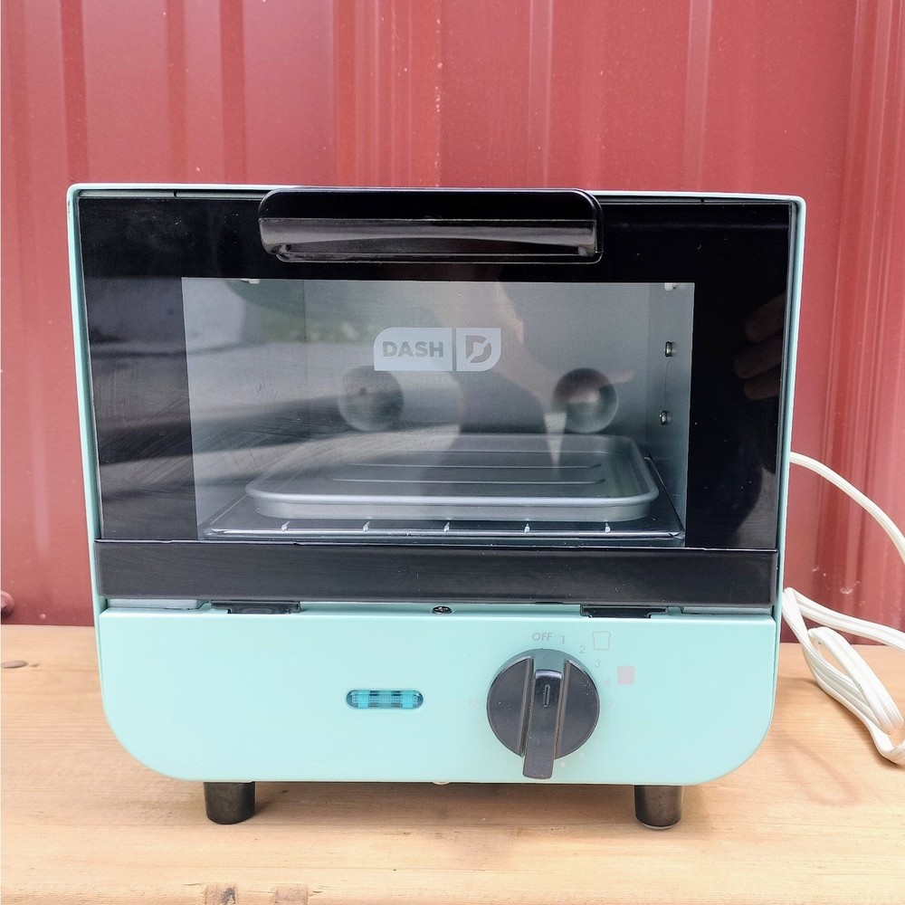DASH Retro Mini Toaster Oven Kitchen Appliance